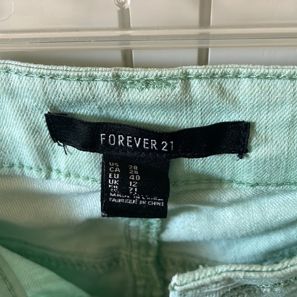 Forever 21 Women’s Mint Green Skinny Jeans - Size 28 - Picture 2 of 4